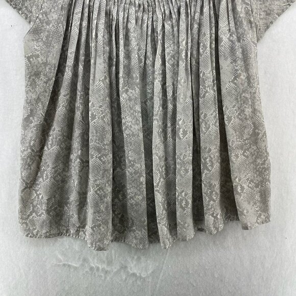 Anthropologie Dolan Blouse Women's Sz M Gray Snake Print Pleated Keyhole Back - Picture 7 of 13